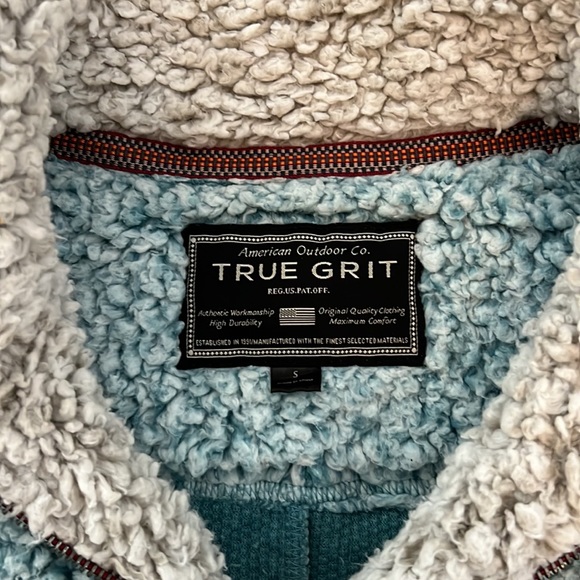 True Grit pullover - Picture 3 of 3